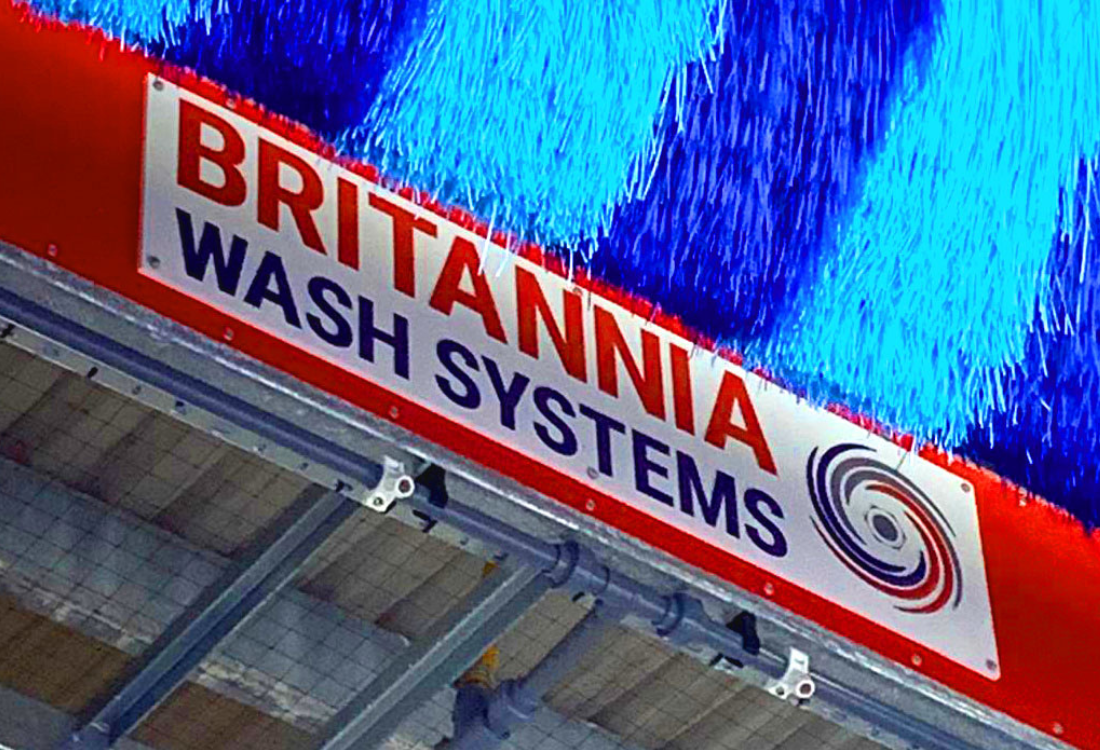 A Britannia Wash System two brush washer system. 